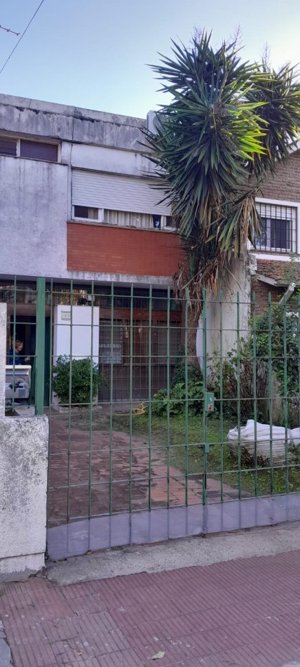 PAVON 2438 BECCAR - DUPLEX A ACTUALIZAR EXCELENTE ZONA
