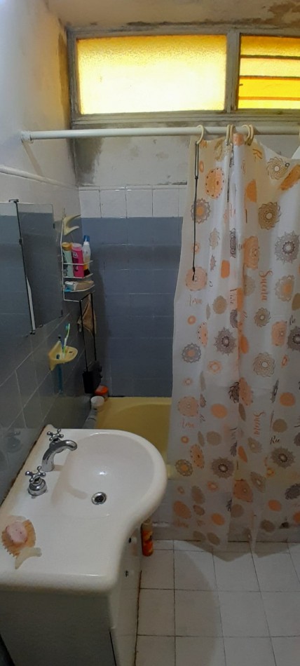 PAVON 2438 BECCAR - DUPLEX A ACTUALIZAR EXCELENTE ZONA