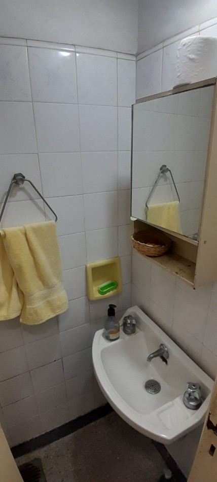 PAVON 2438 BECCAR - DUPLEX A ACTUALIZAR EXCELENTE ZONA