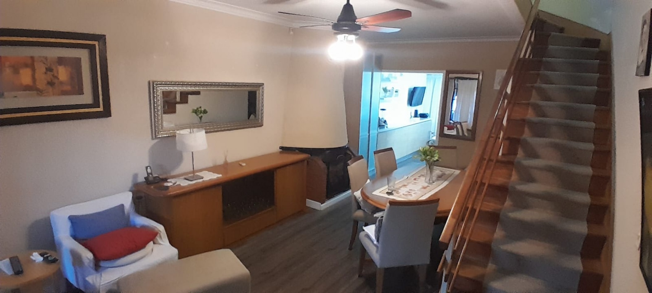 Azcuenaga 1643. Excelente duplex, zona Plaza 9 de Julio.