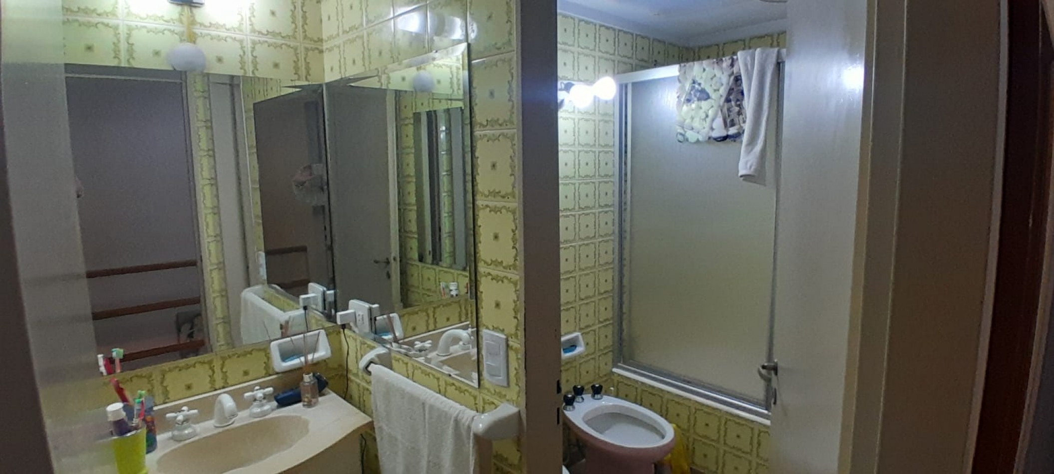 Azcuenaga 1643. Excelente duplex, zona Plaza 9 de Julio.
