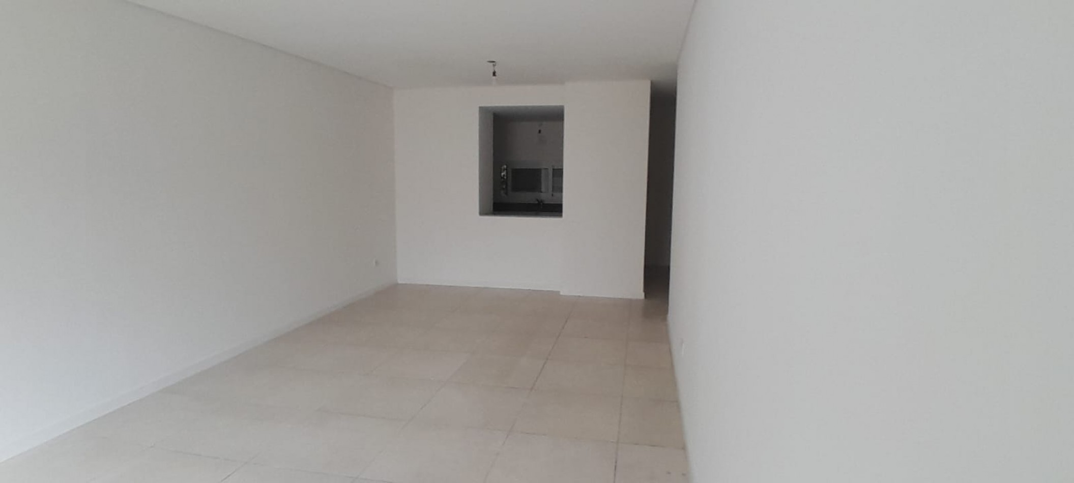 Centenario 555 - Departamento 1/2 amb contrafrente con balcon.