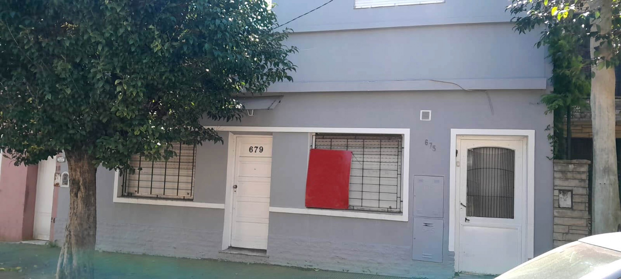 Avellaneda 679. Tres ambientes con patio en 2 plantas.