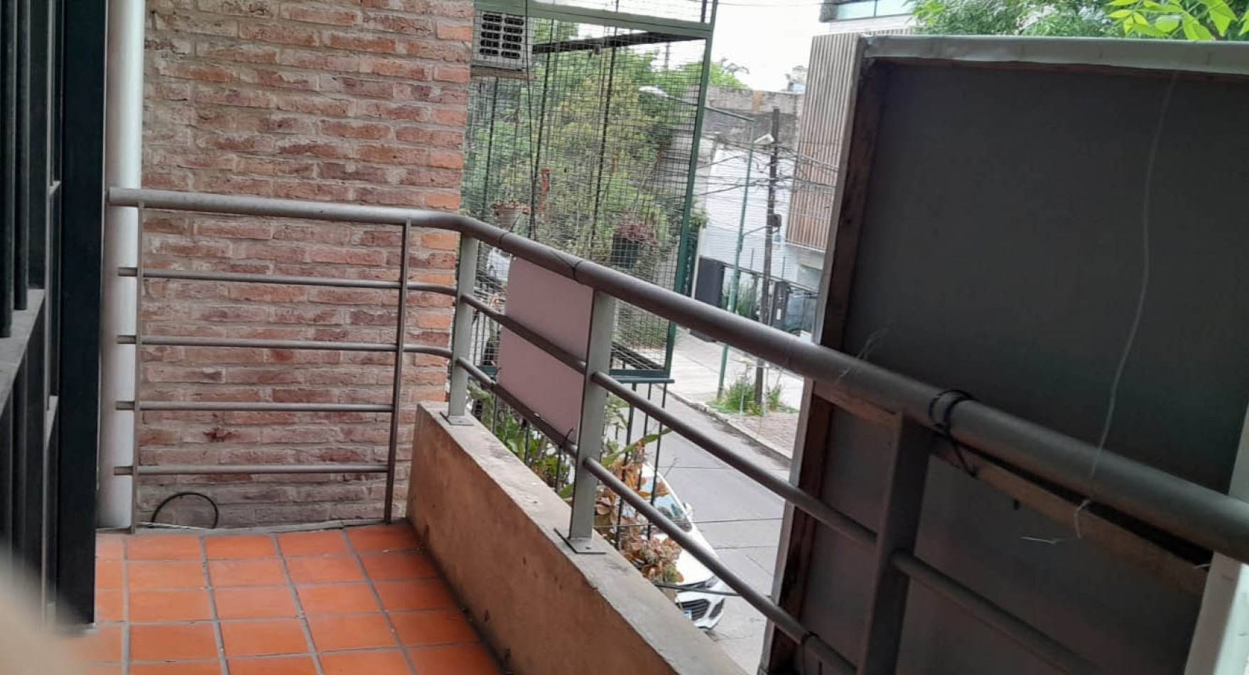 Jacinto Diaz 46. 2 ambientes con cochera 
