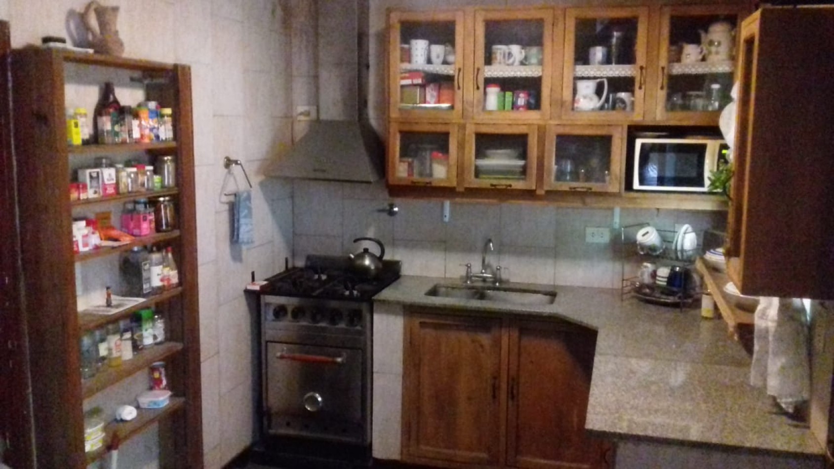 Av del Libertador 16.607. Duplex 3 dormitorios