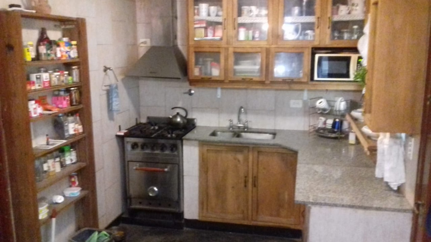 Av del Libertador 16.607. Duplex 3 dormitorios