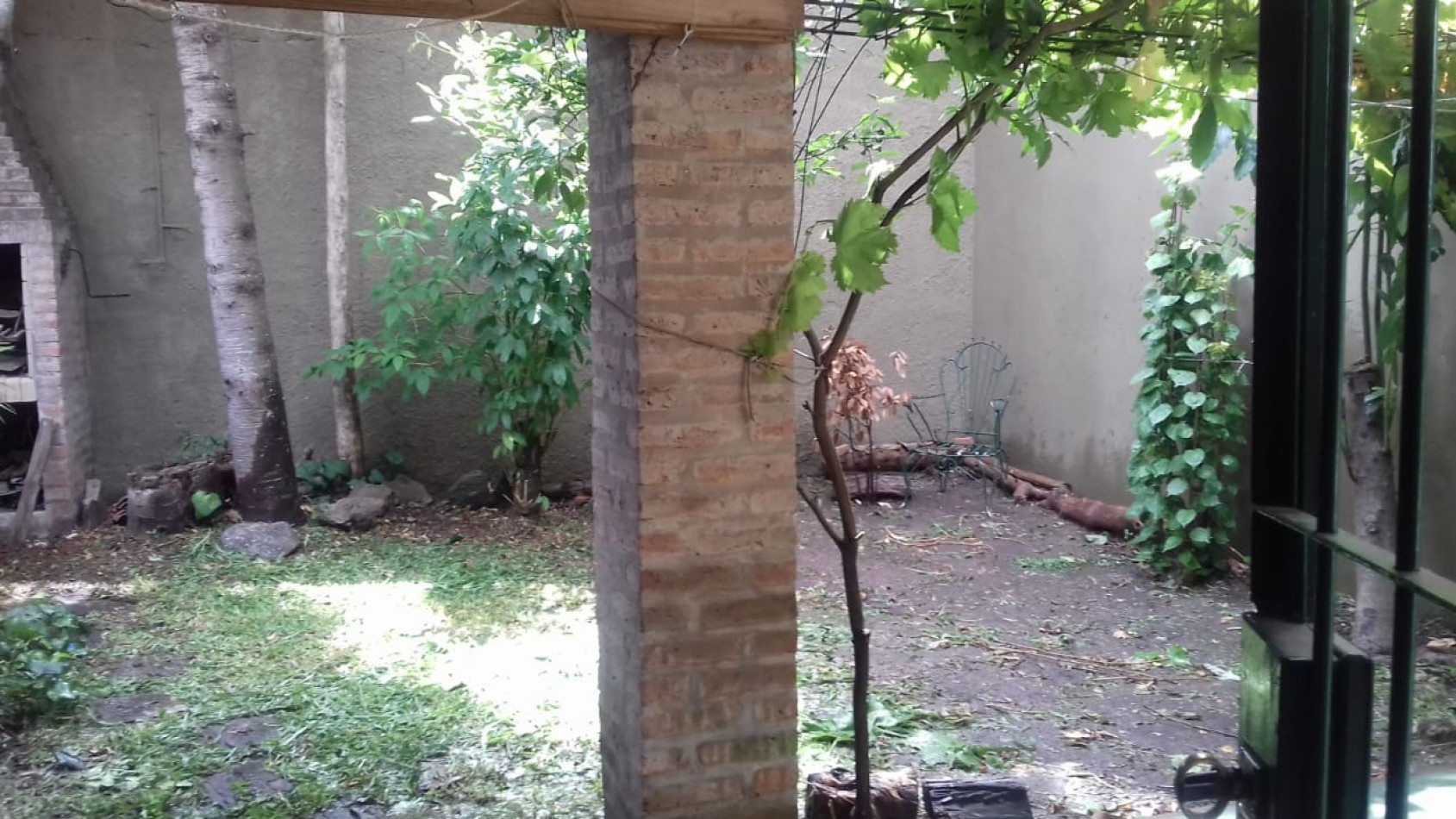 Av del Libertador 16.607. Duplex 3 dormitorios