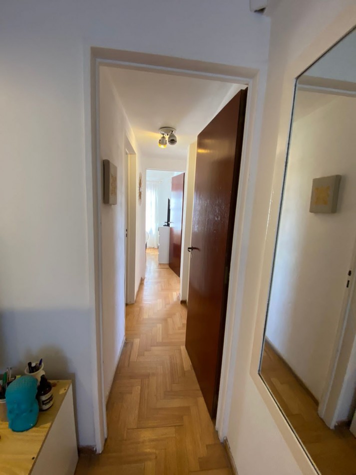 Centenario 2265. 3 ambientes con terraza propia.