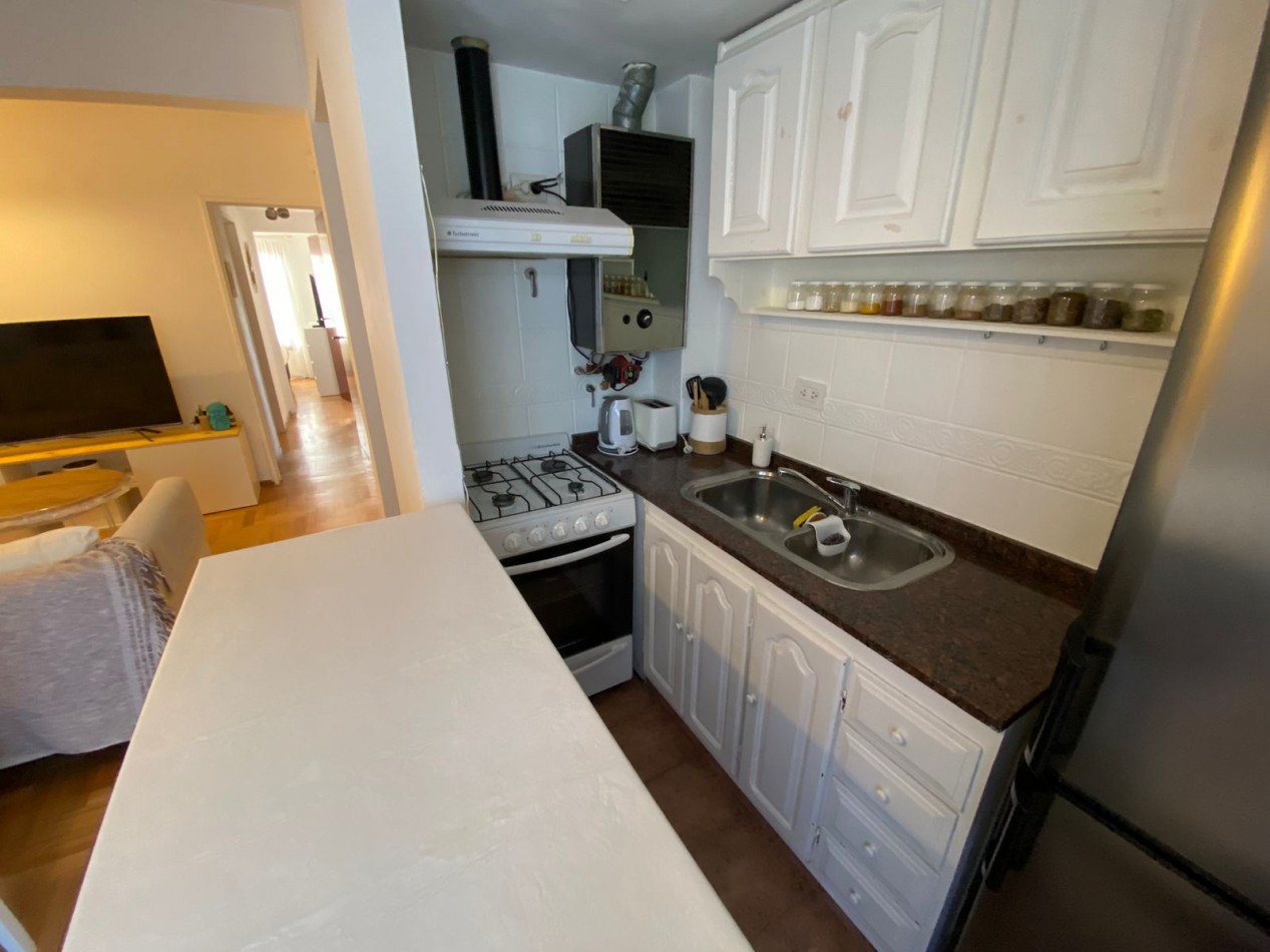 Centenario 2265. 3 ambientes con terraza propia.