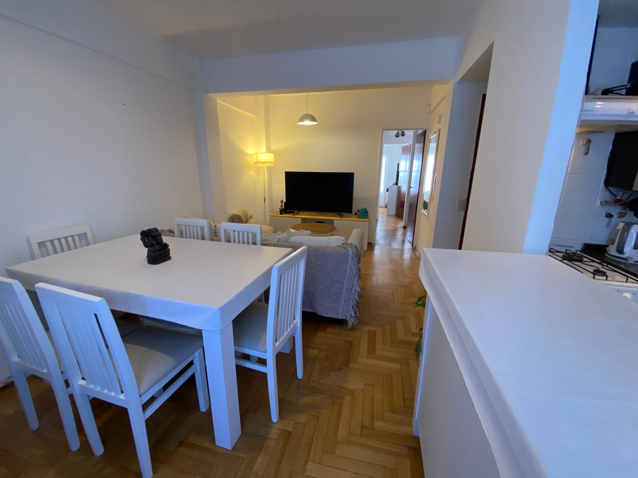 Centenario 2265. 3 ambientes con terraza propia.