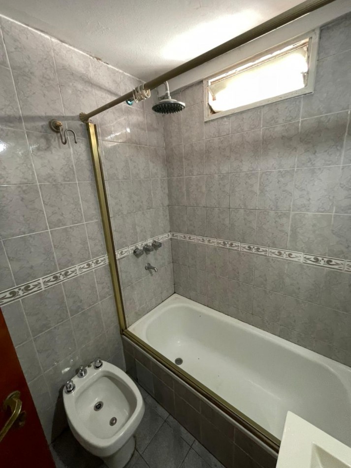 Centenario 2265. 3 ambientes con terraza propia.