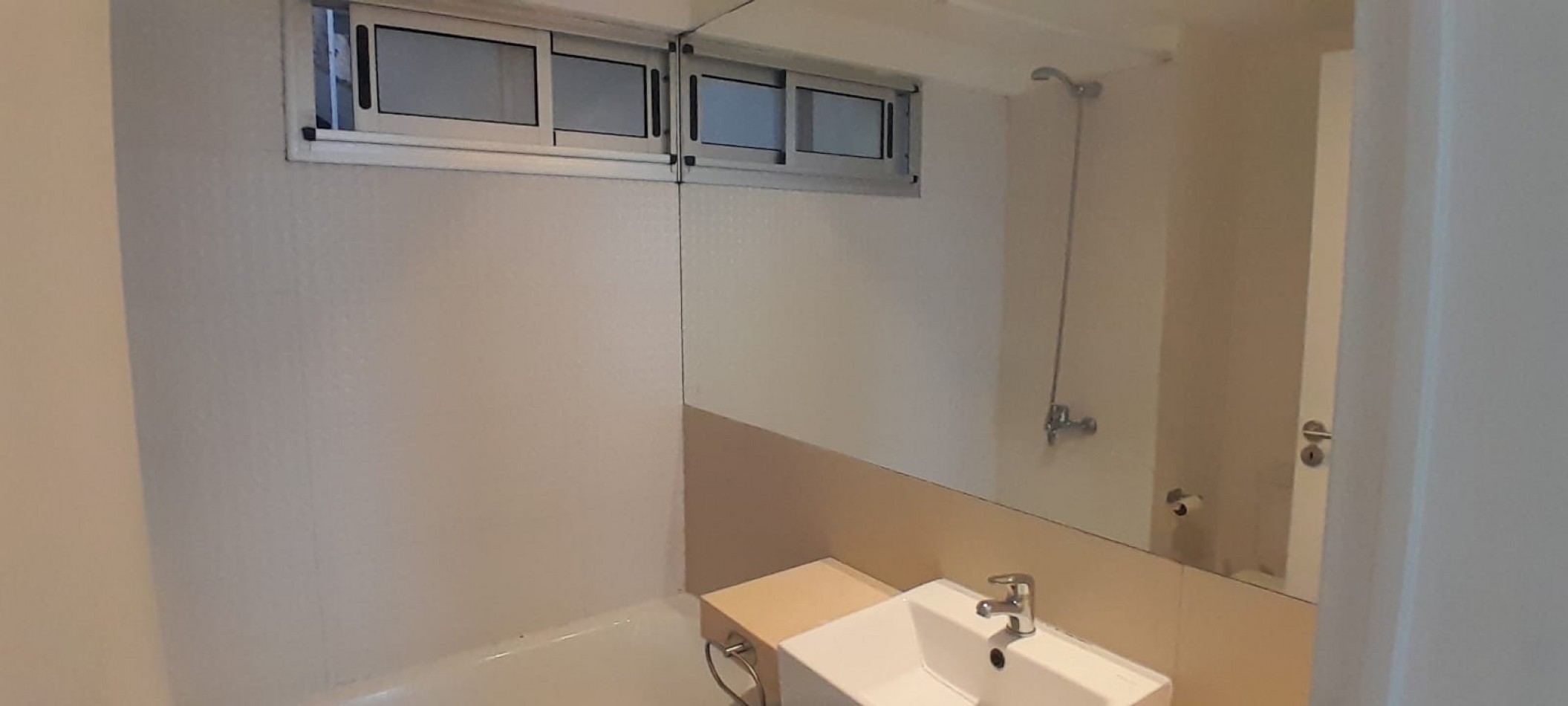 Tres de Febrero 470. 3 ambientes