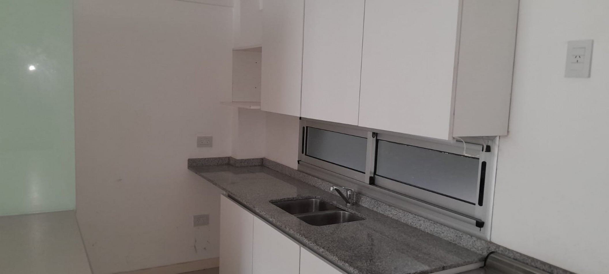 Tres de Febrero 470. 3 ambientes