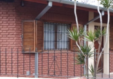 Figueroa Alcorta 1649 -Boulogne - Casa 3 dormitorios